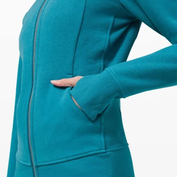 Lululemon Scuba Hoodie - Picture 2 of 8